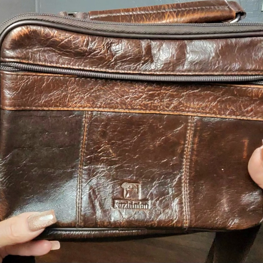 Elegant‎ Dark Brown Leather Messenger Bag - Picture 4 of 8